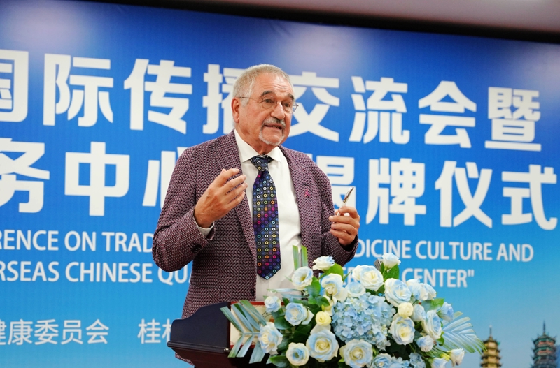 李特尔.jpg