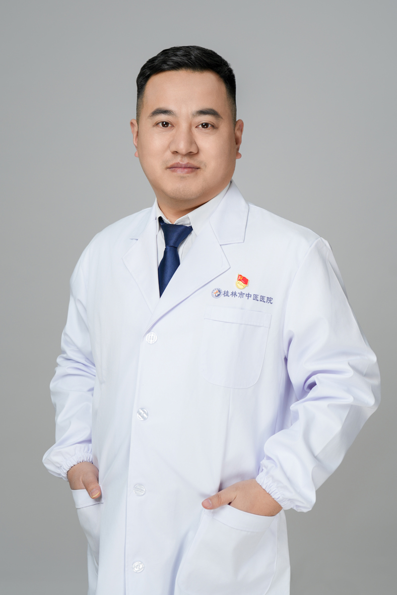 名医推荐|康复医学科主任文爱斌:融汇中西康复之道,守护患者生命质量