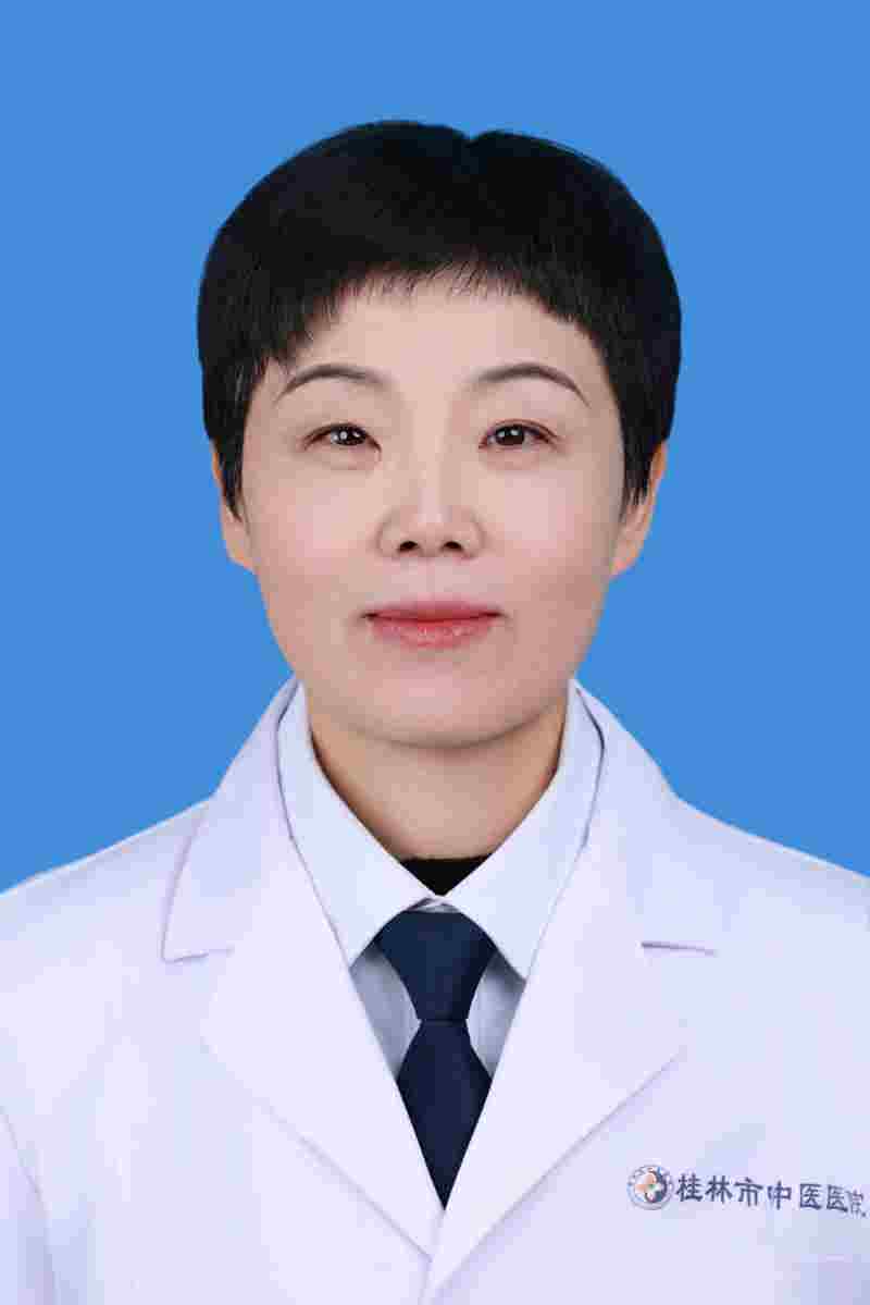 廖丽君 