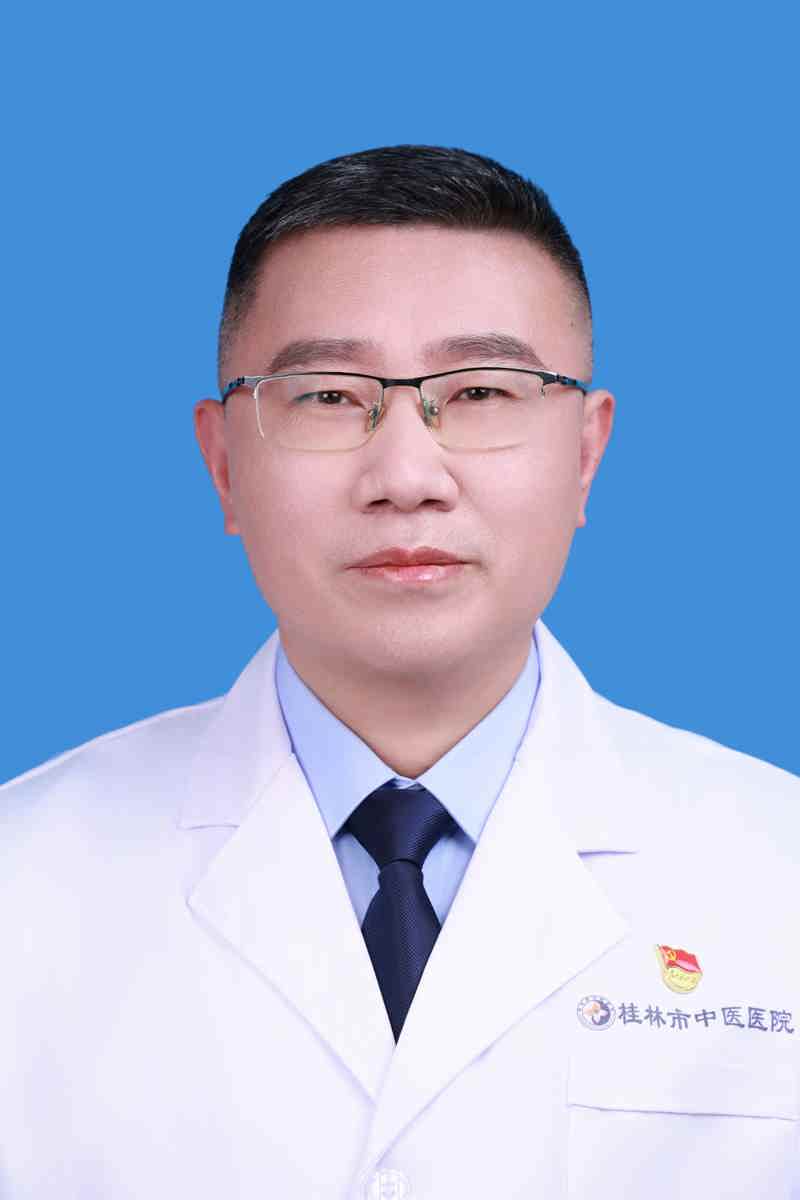 李铁强 