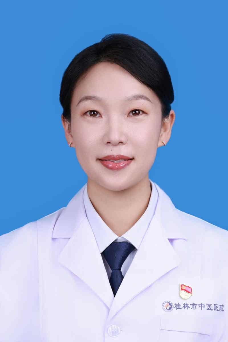 莫薇