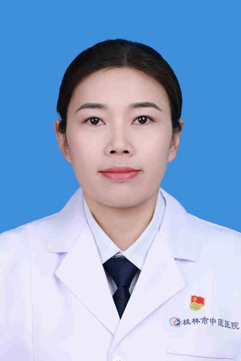 潘玲