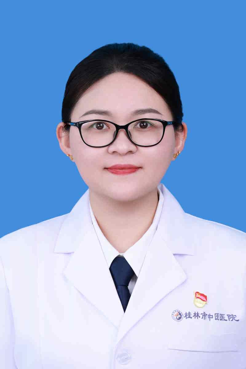 伍明月